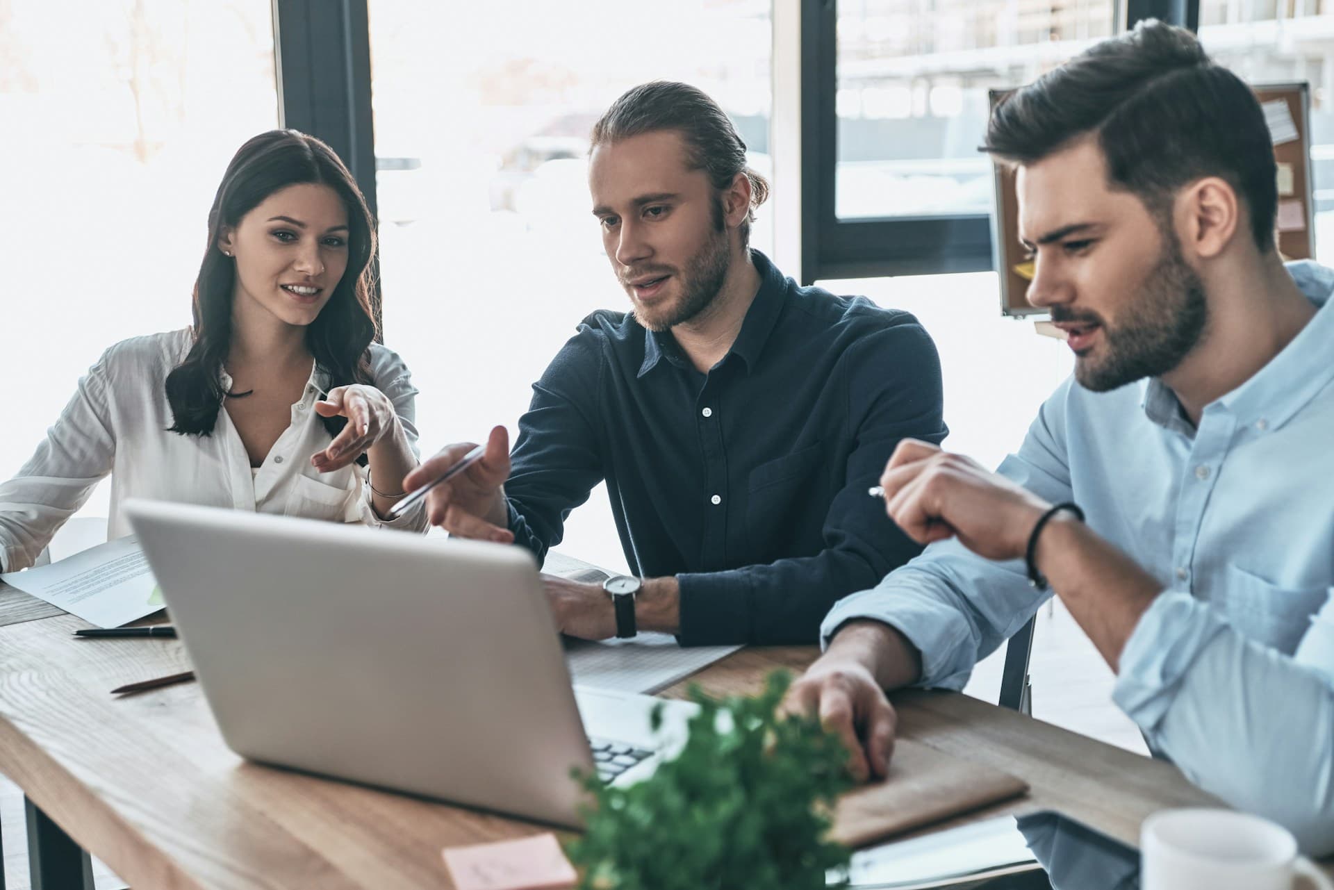 Using Business Dashboard Tools for Cross-Team Workflows