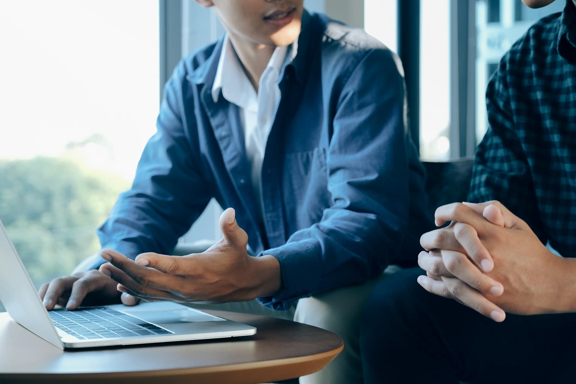 How a Business Intelligence Dashboard Changes Weekly Reviews