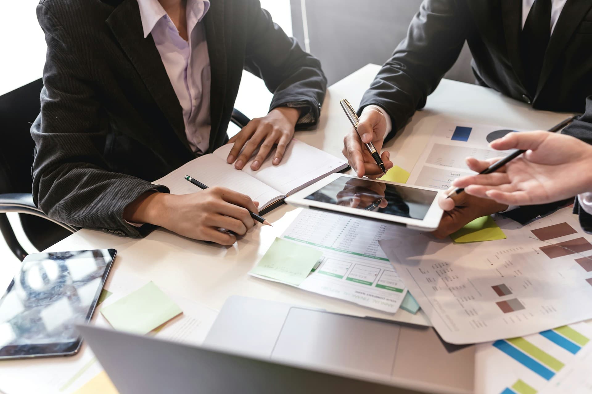 Data Analysis Dashboard Tools to Review Winter Projects