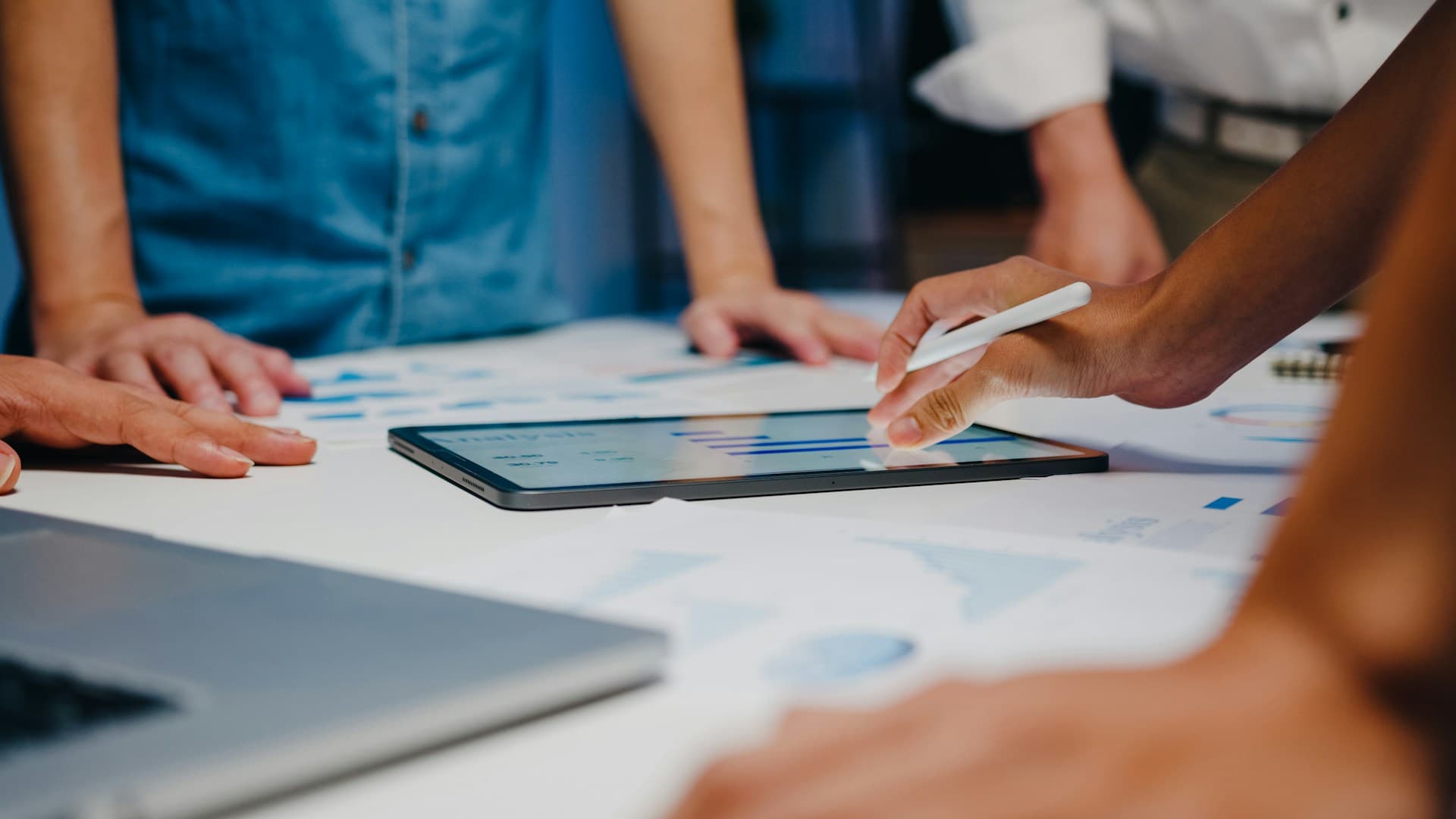 Addressing Data Aggregation Problems in Analytics